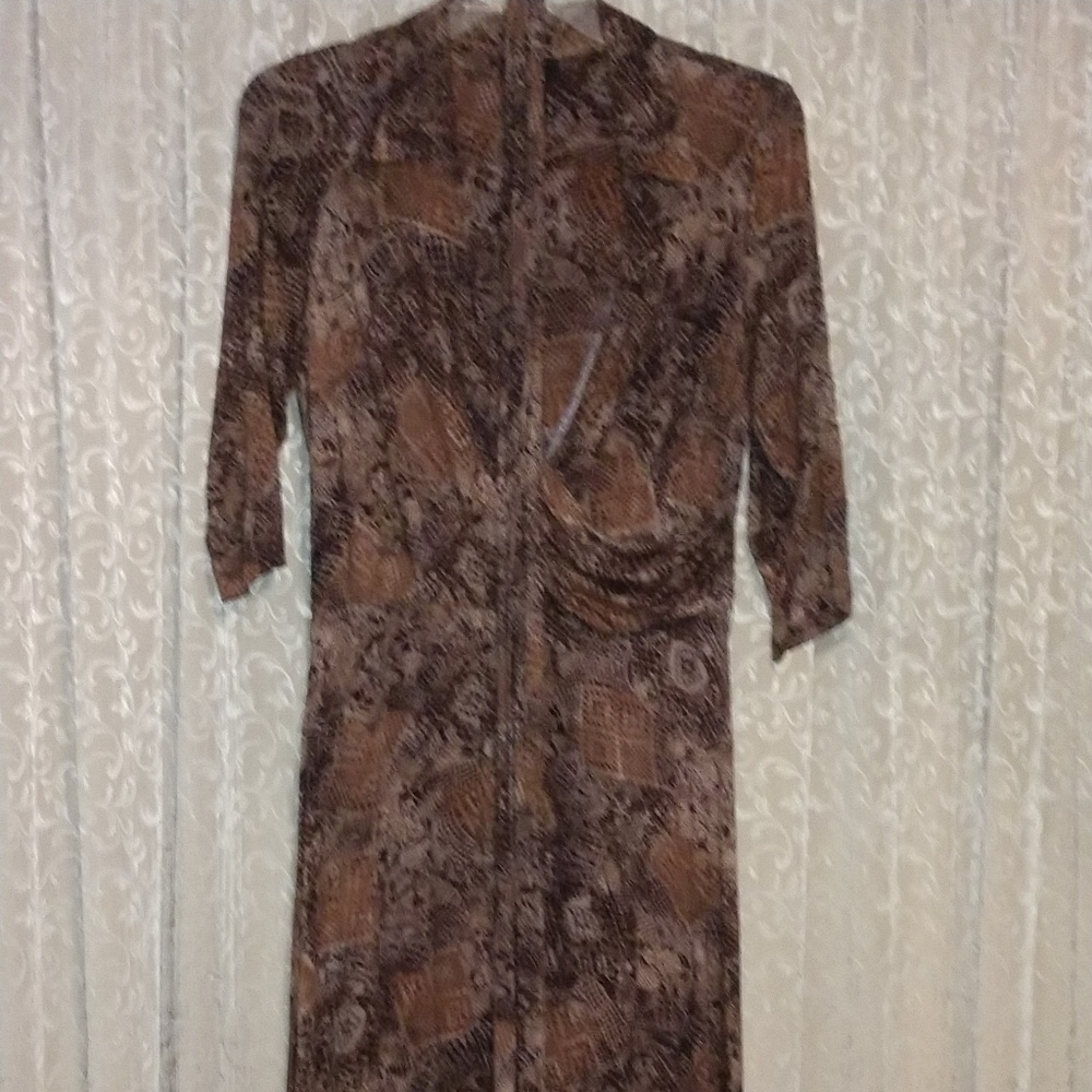 NWOT BROWN SNAKESKIN PATTERN COLLARED DRESS